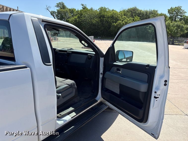 image for item ET6145 2011 Ford F150 XL pickup truck