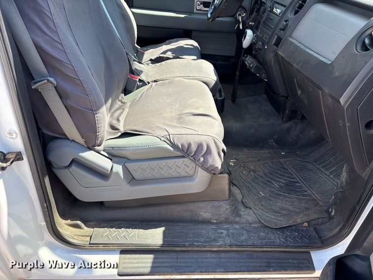 image for item ET6145 2011 Ford F150 XL pickup truck