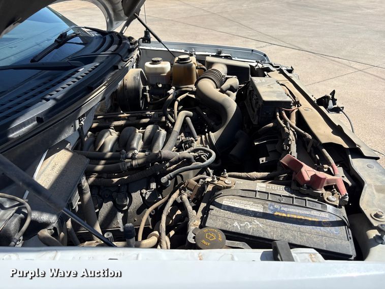 image for item ET6145 2011 Ford F150 XL pickup truck