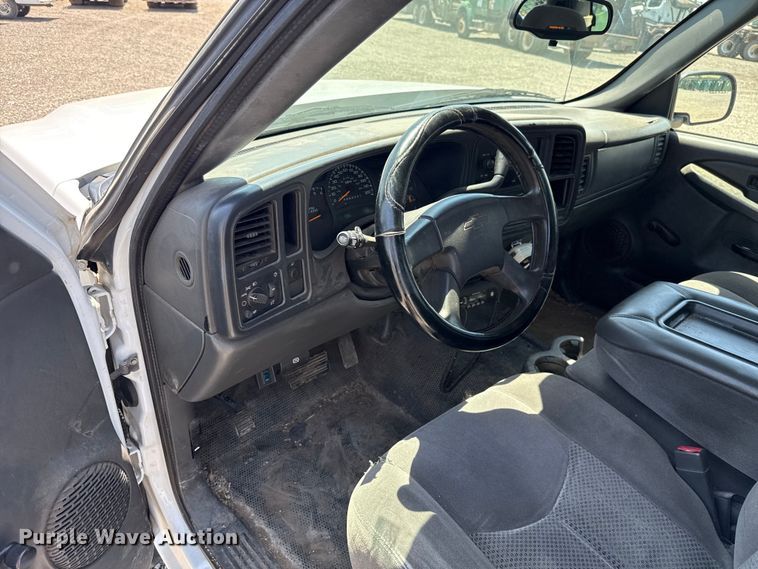 image for item ET6146 2007 Chevrolet Silverado 1500 Ext. Cab pickup truck