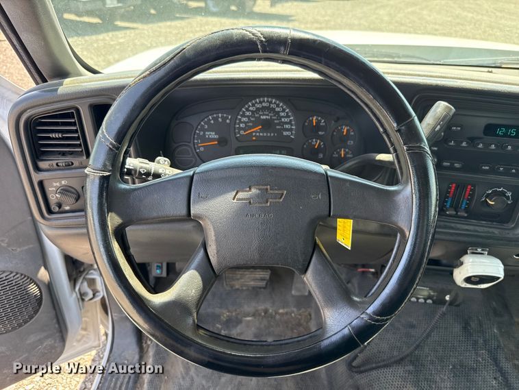 image for item ET6146 2007 Chevrolet Silverado 1500 Ext. Cab pickup truck