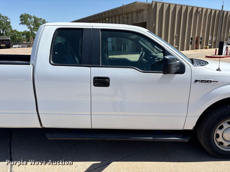 image for item ET6147 2011 Ford F150 XL Ext. Cab pickup truck