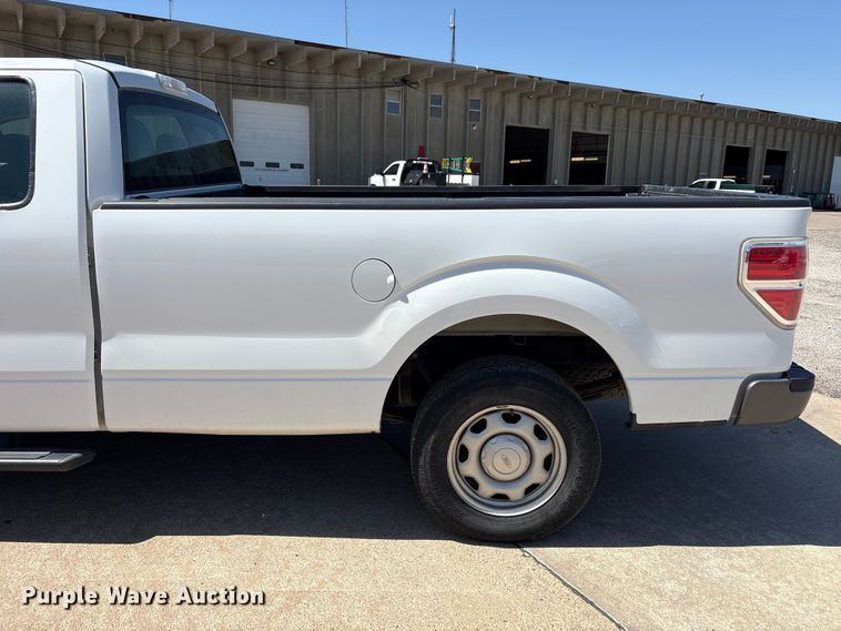 image for item ET6147 2011 Ford F150 XL Ext. Cab pickup truck