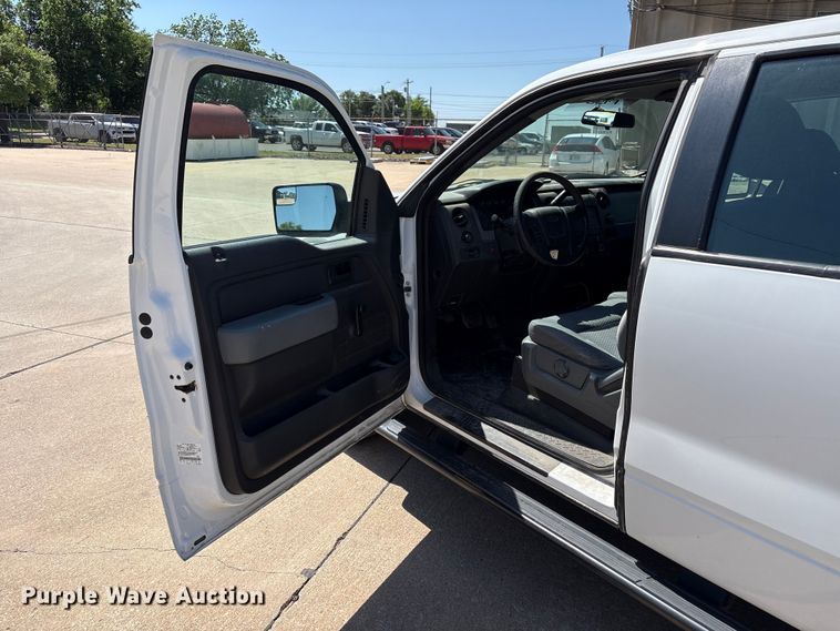image for item ET6147 2011 Ford F150 XL Ext. Cab pickup truck