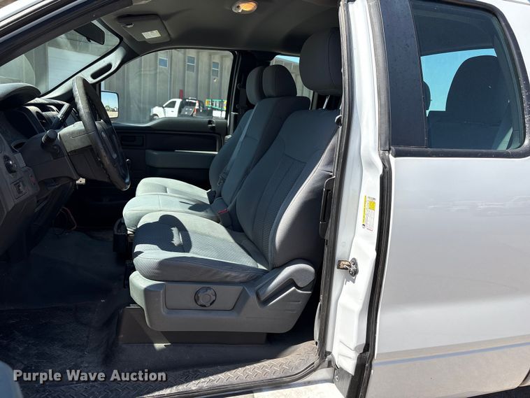 image for item ET6147 2011 Ford F150 XL Ext. Cab pickup truck