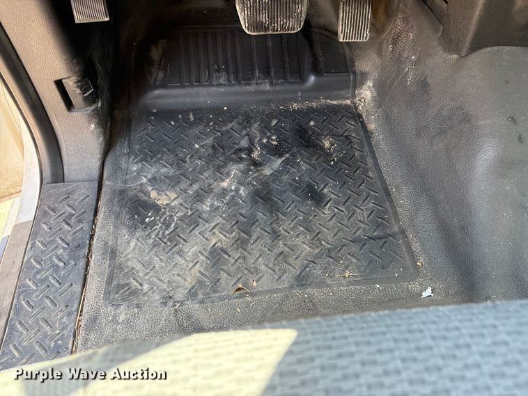 image for item ET6147 2011 Ford F150 XL Ext. Cab pickup truck