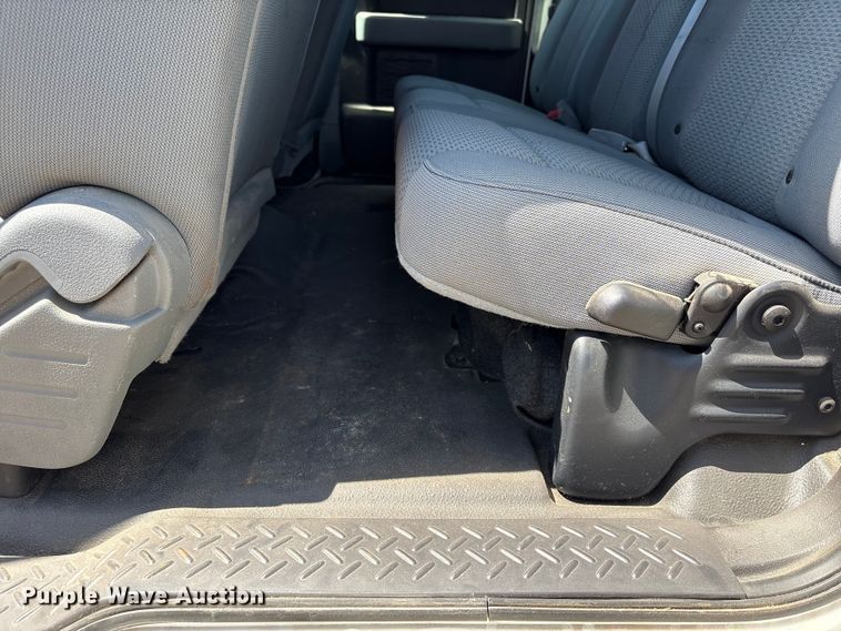 image for item ET6147 2011 Ford F150 XL Ext. Cab pickup truck