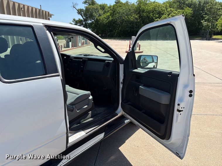 image for item ET6147 2011 Ford F150 XL Ext. Cab pickup truck