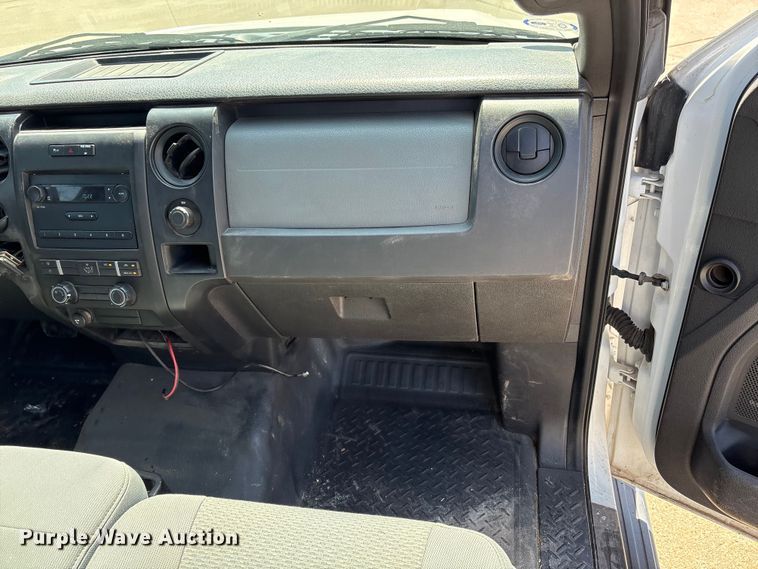 image for item ET6147 2011 Ford F150 XL Ext. Cab pickup truck
