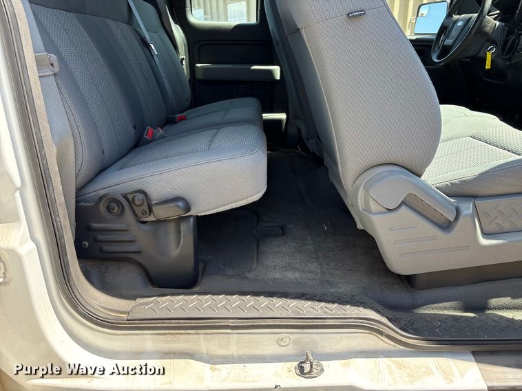 image for item ET6147 2011 Ford F150 XL Ext. Cab pickup truck
