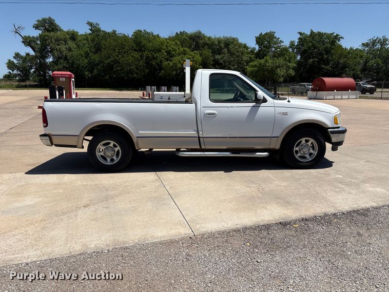 image for item ET6148 1997 Ford F150 pickup truck