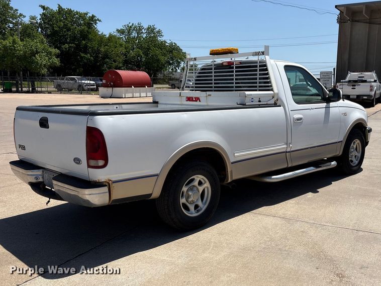 image for item ET6148 1997 Ford F150 pickup truck