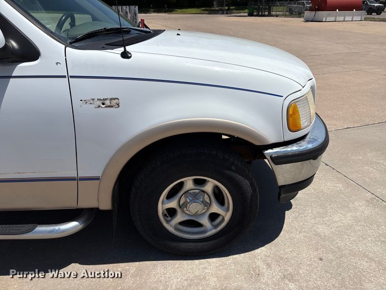 image for item ET6148 1997 Ford F150 pickup truck