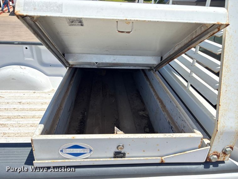 image for item ET6148 1997 Ford F150 pickup truck
