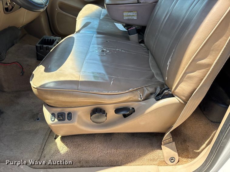 image for item ET6148 1997 Ford F150 pickup truck