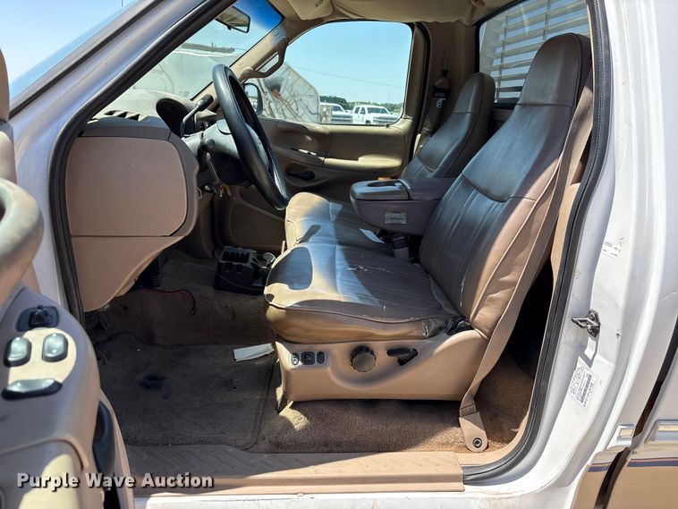 image for item ET6148 1997 Ford F150 pickup truck