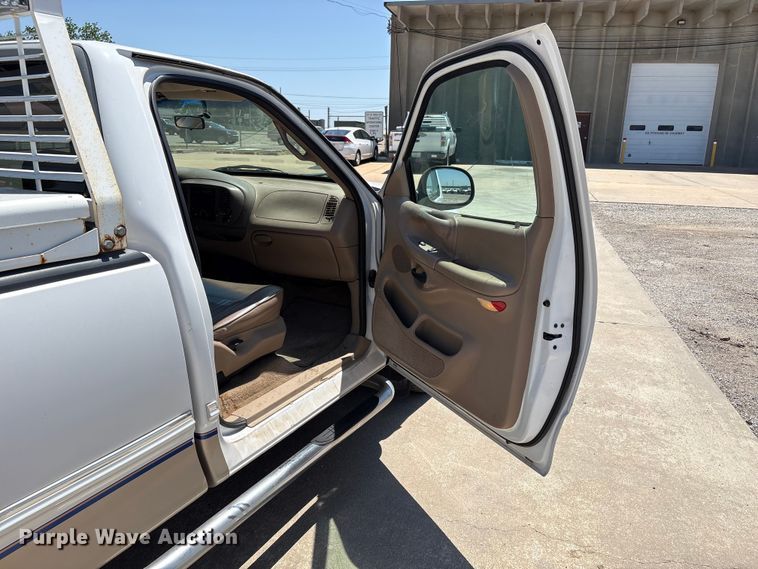 image for item ET6148 1997 Ford F150 pickup truck