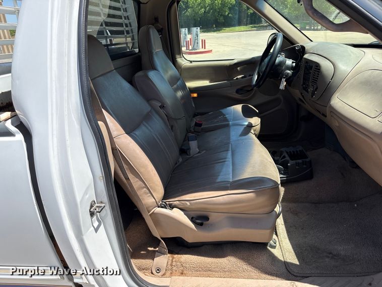 image for item ET6148 1997 Ford F150 pickup truck