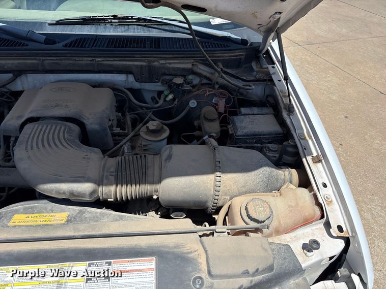 image for item ET6148 1997 Ford F150 pickup truck