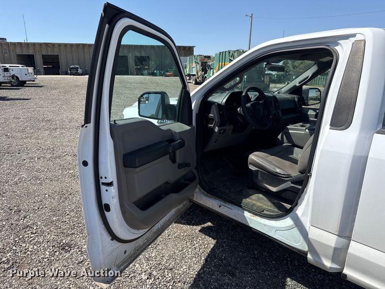 image for item ET6150 2016 Ford F150 XL pickup truck
