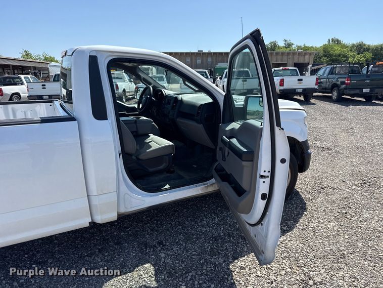 image for item ET6150 2016 Ford F150 XL pickup truck
