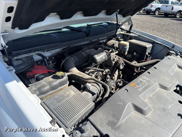 image for item ET6151 2011 Chevrolet Silverado 1500 pickup truck