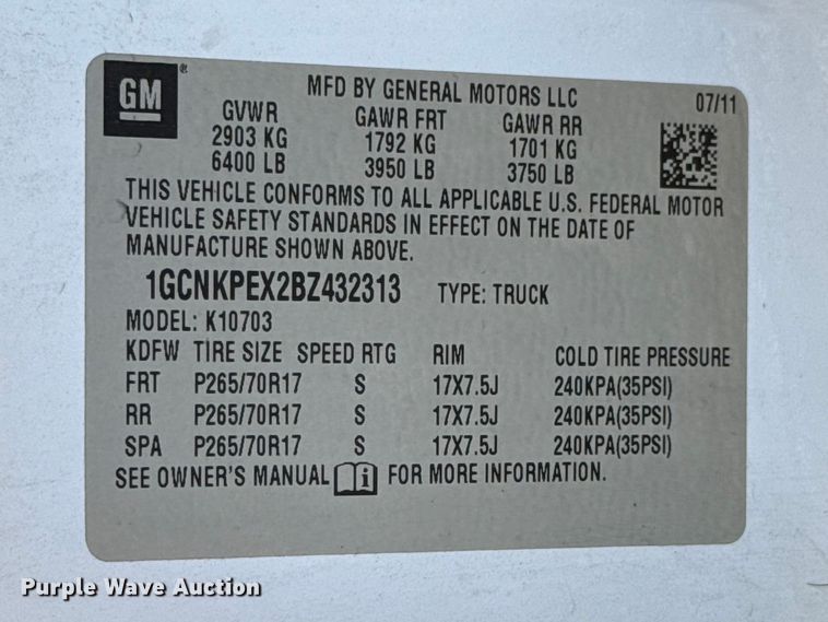 image for item ET6151 2011 Chevrolet Silverado 1500 pickup truck
