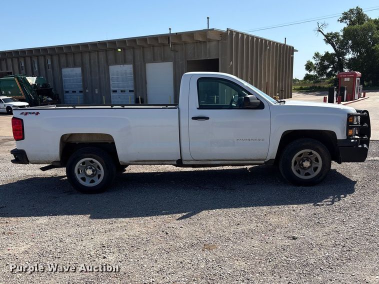 image for item ET6152 2015 Chevrolet Silverado 1500 pickup truck