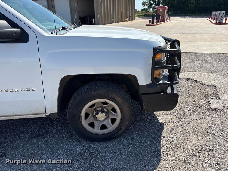 image for item ET6152 2015 Chevrolet Silverado 1500 pickup truck