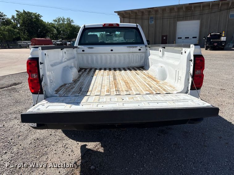 image for item ET6152 2015 Chevrolet Silverado 1500 pickup truck