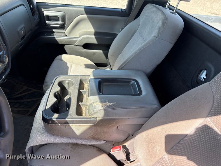 image for item ET6152 2015 Chevrolet Silverado 1500 pickup truck