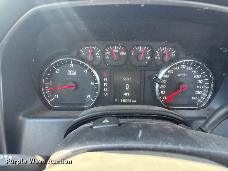 image for item ET6152 2015 Chevrolet Silverado 1500 pickup truck