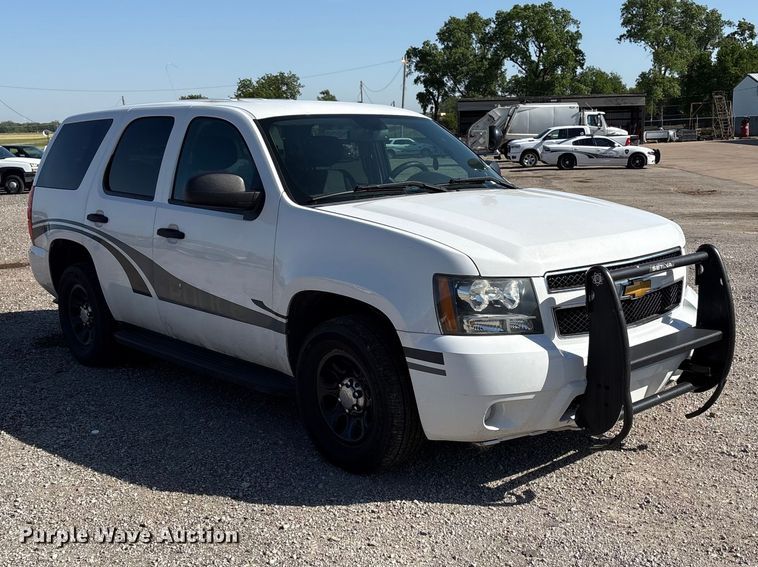 image for item ET6155 2014 Chevrolet Tahoe Police SUV