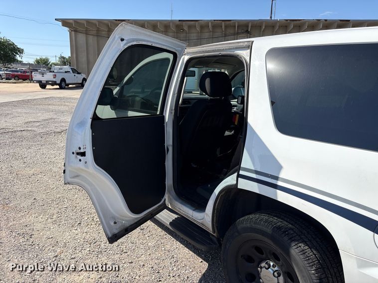 image for item ET6155 2014 Chevrolet Tahoe Police SUV