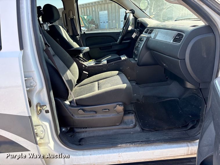 image for item ET6155 2014 Chevrolet Tahoe Police SUV