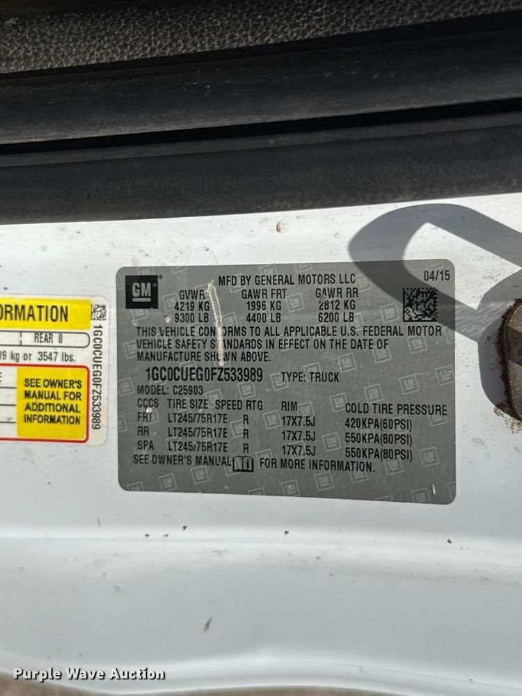 image for item ET6156 2015 Chevrolet Silverado 2500 utility bed pickup truck