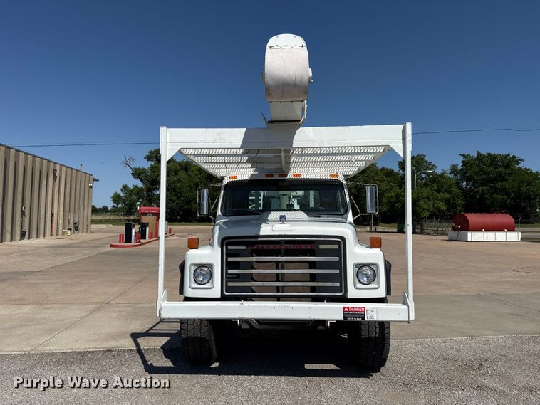 image for item ET6157 1986 International F1954 bucket truck