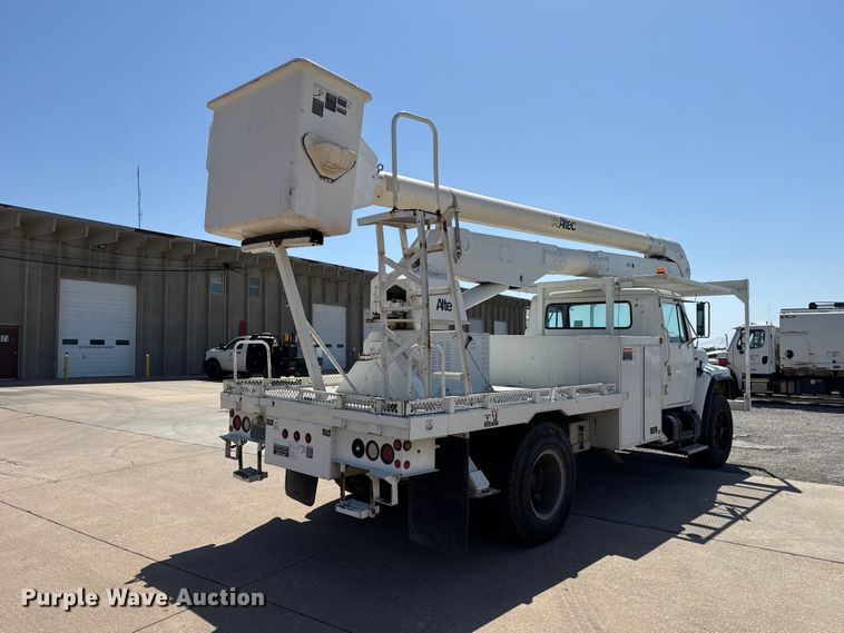 image for item ET6157 1986 International F1954 bucket truck