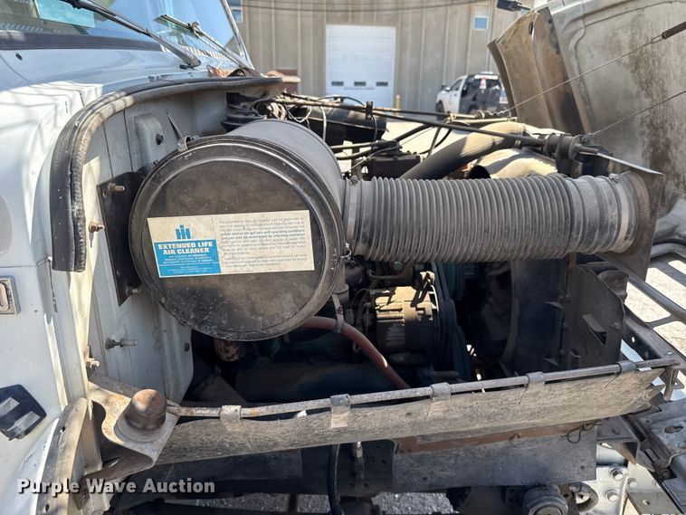 image for item ET6157 1986 International F1954 bucket truck