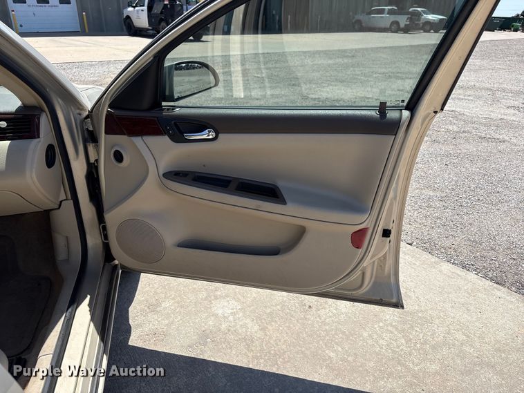 image for item ET6158 2008 Chevrolet Impala LS 