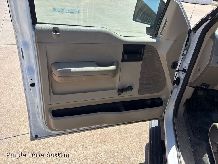 image for item ET6161 2008 Ford F150 XL Ext. Cab pickup truck