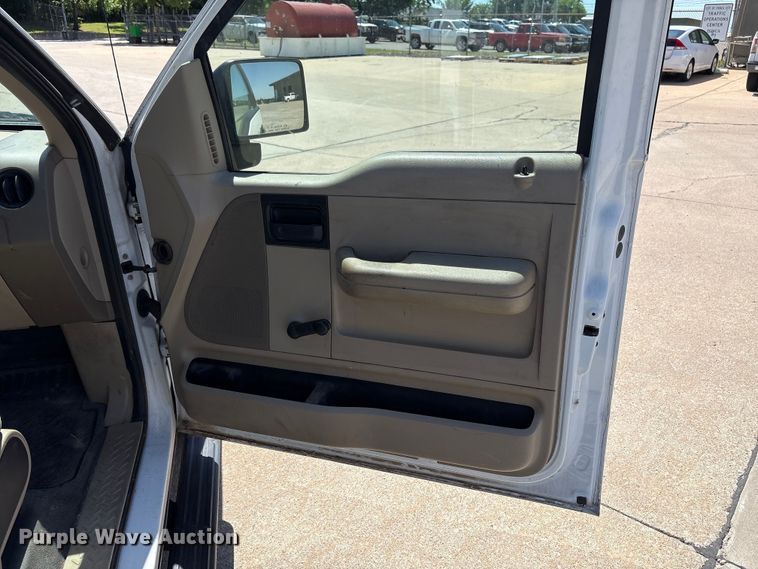 image for item ET6161 2008 Ford F150 XL Ext. Cab pickup truck
