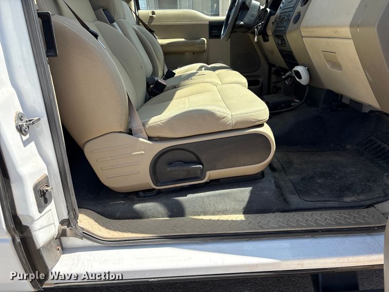 image for item ET6161 2008 Ford F150 XL Ext. Cab pickup truck