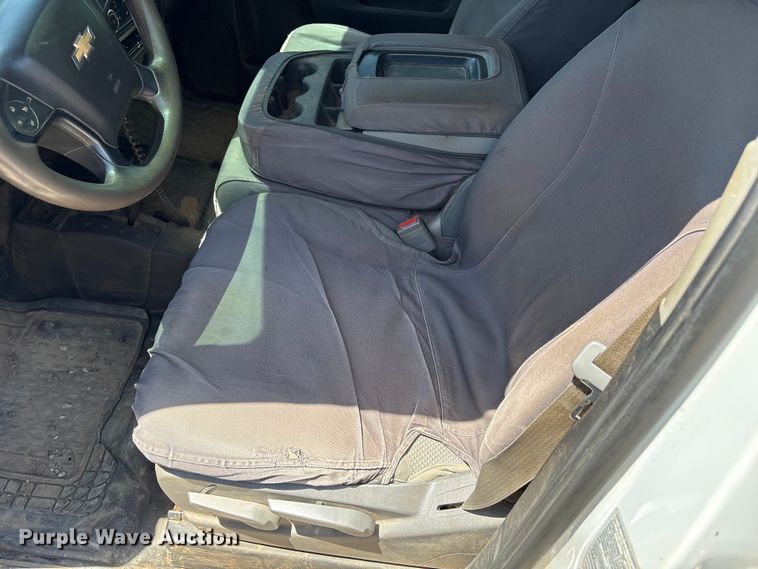 image for item ET6163 2016 Chevrolet Silverado 2500HD Crew Cab utility bed pickup truck