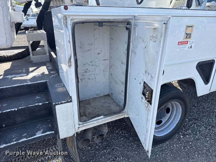 image for item ET6164 2019 Ford F550 Super Duty XL bucket truck
