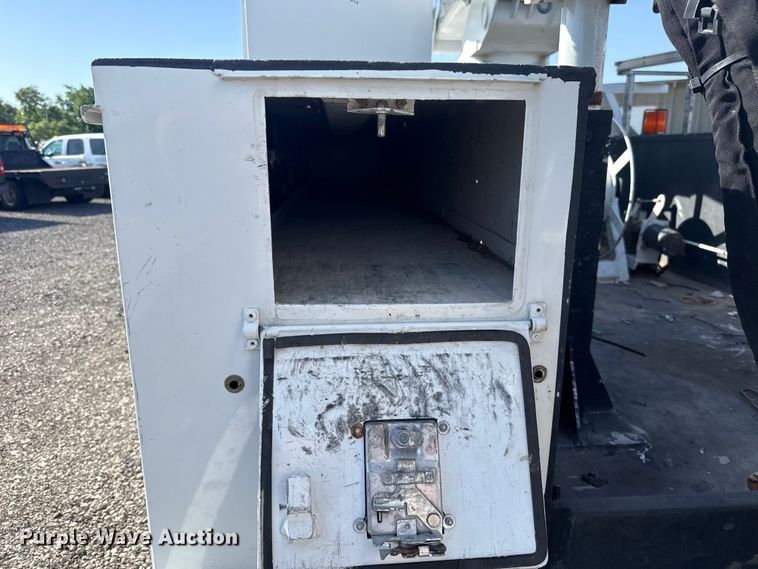 image for item ET6164 2019 Ford F550 Super Duty XL bucket truck
