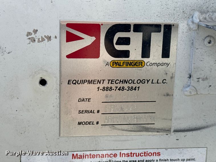image for item ET6164 2019 Ford F550 Super Duty XL bucket truck