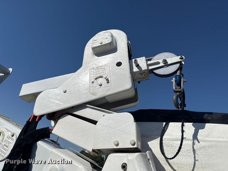 image for item ET6164 2019 Ford F550 Super Duty XL bucket truck