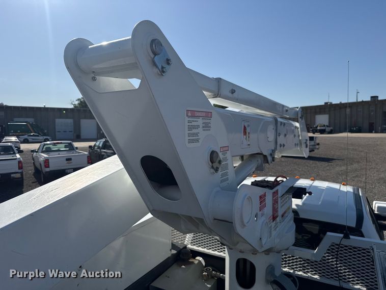 image for item ET6164 2019 Ford F550 Super Duty XL bucket truck