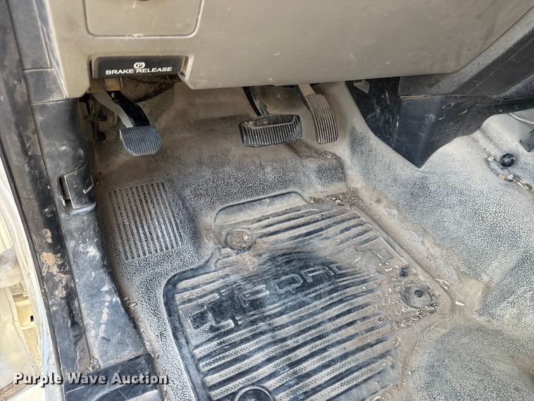 image for item ET6164 2019 Ford F550 Super Duty XL bucket truck